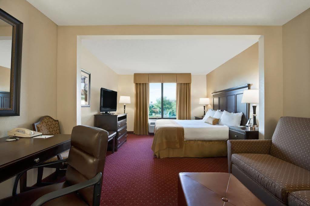 Spark By Hilton Greensboro Exterior foto